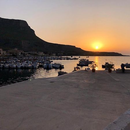 La Casa Del Gelso Apartment Tonnara di Bonagia Bagian luar foto