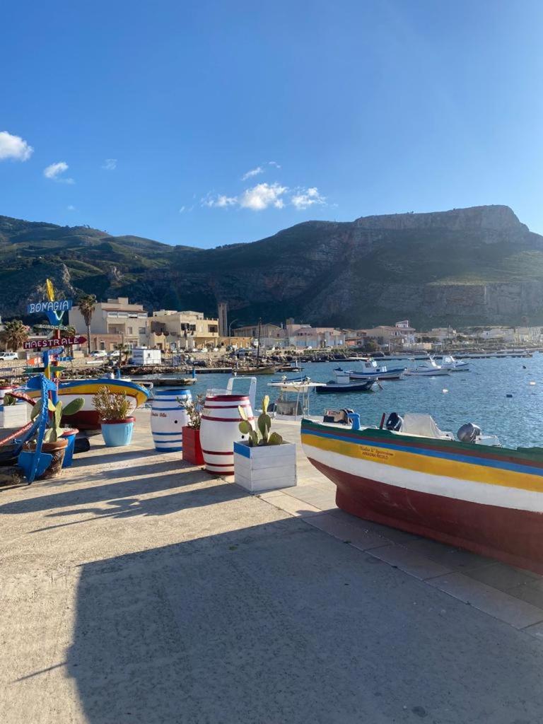 La Casa Del Gelso Apartment Tonnara di Bonagia Bagian luar foto