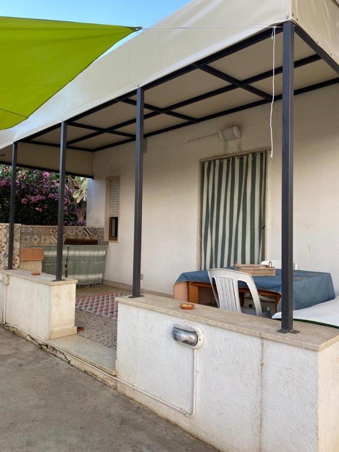 La Casa Del Gelso Apartment Tonnara di Bonagia Bagian luar foto